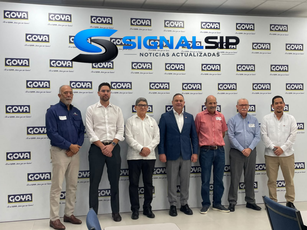 Ministro de Agricultura recorre las instalaciones de Goya Santo Domingo y se familiariza con sus procesos de producción, manufactura y distribución